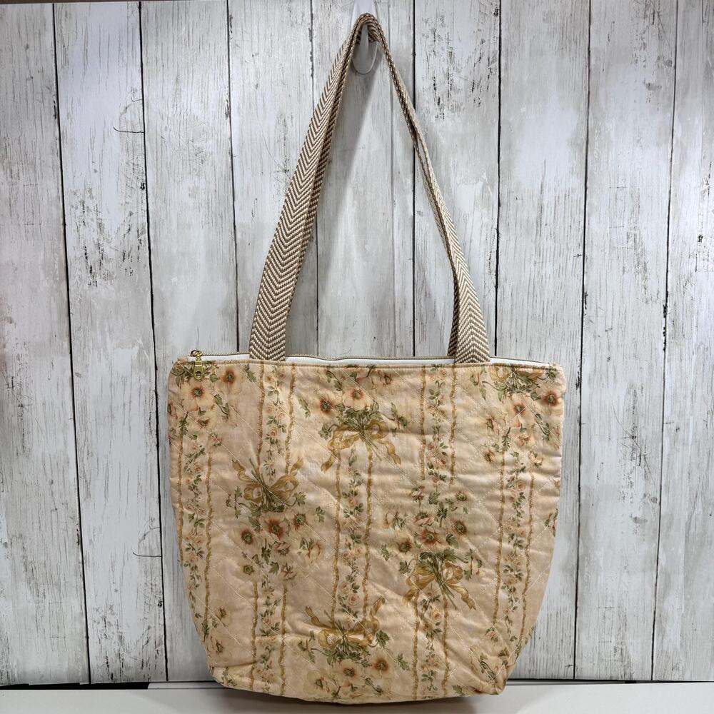 Large Quilted Cream Floral Tote Bag, Zippered Closure
